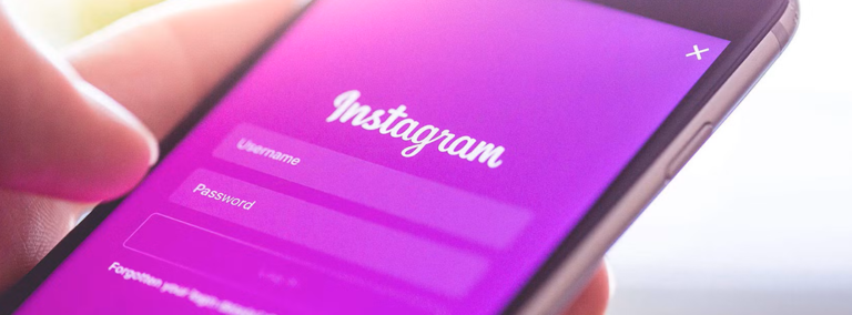 Leia mais sobre o artigo Instagram será condenado a indenizar usuária que teve conta hackeada por falha de segurança.